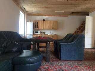 Дома для отпуска Cottage on Krasnopartizanskaya Гродно Дом для отпуска-31