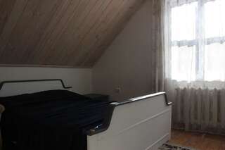 Дома для отпуска Cottage on Krasnopartizanskaya Гродно Дом для отпуска-9